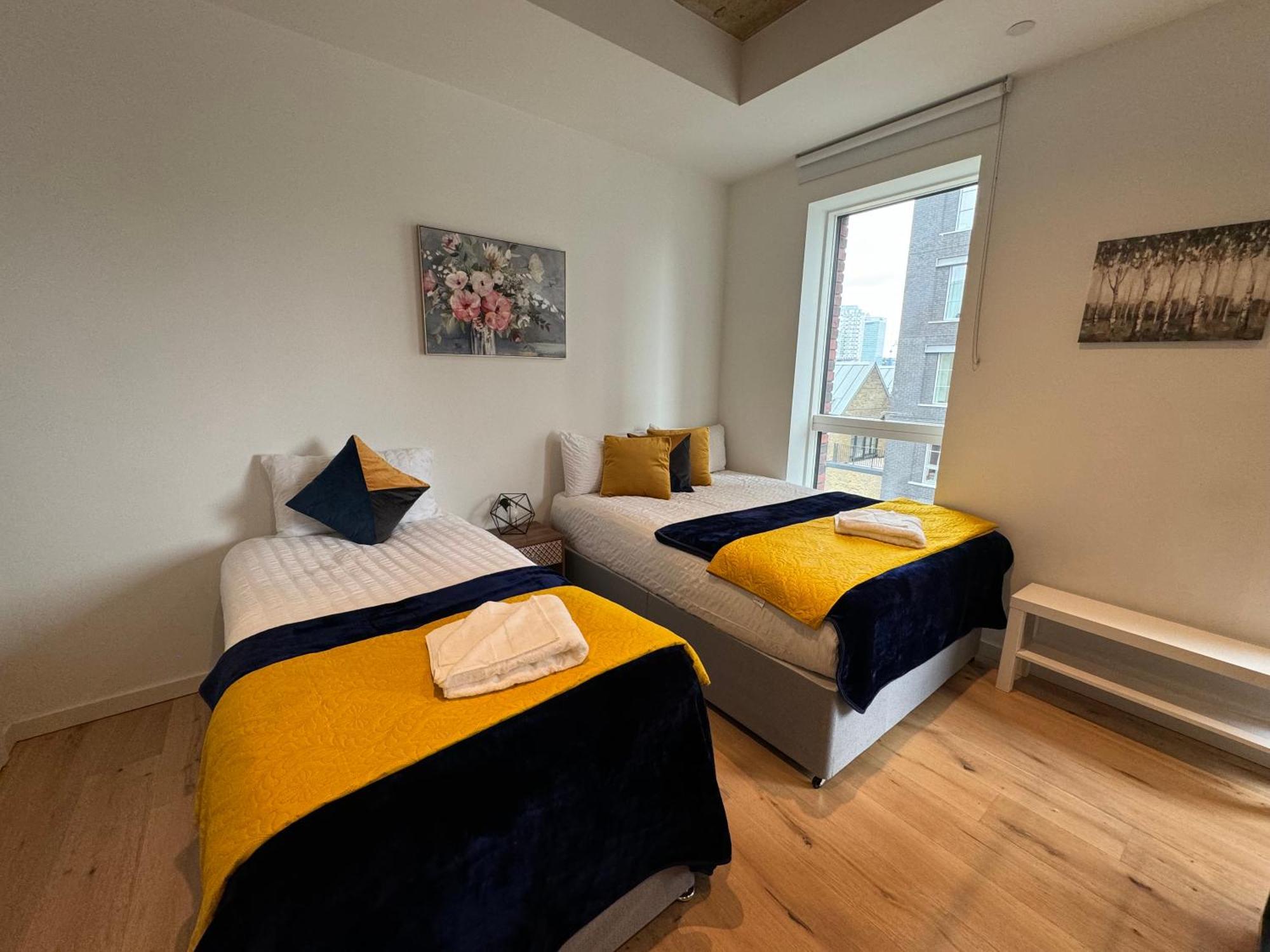 London Luxury Flat With Balcony, River View, O2 Arena, Excel, Canary Wharf, Station Apartman Kültér fotó