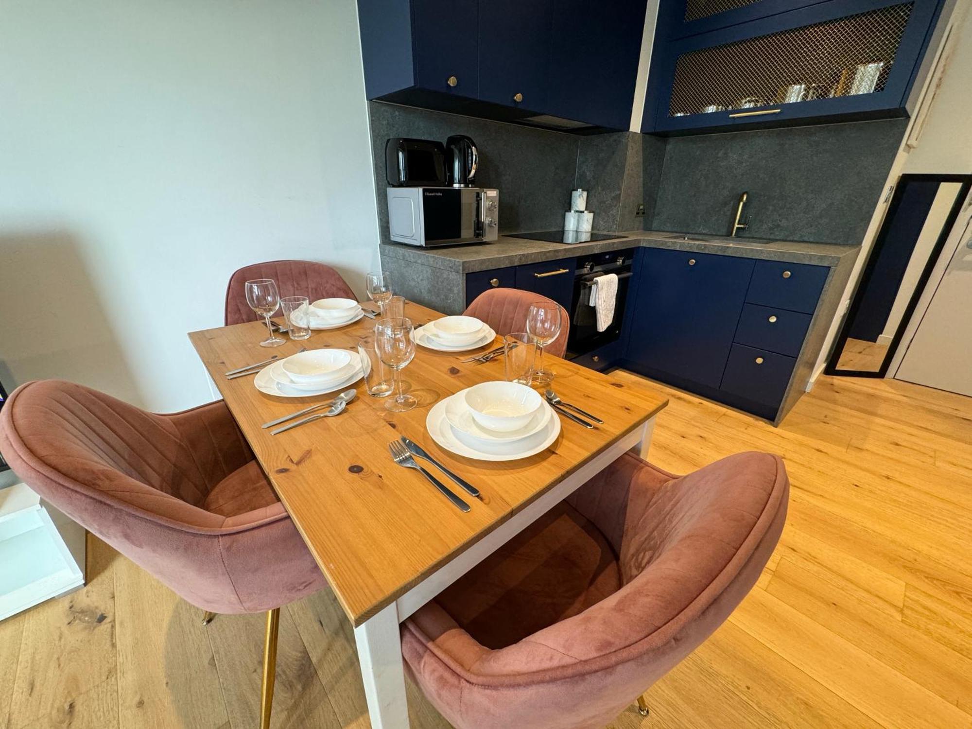 London Luxury Flat With Balcony, River View, O2 Arena, Excel, Canary Wharf, Station Apartman Kültér fotó