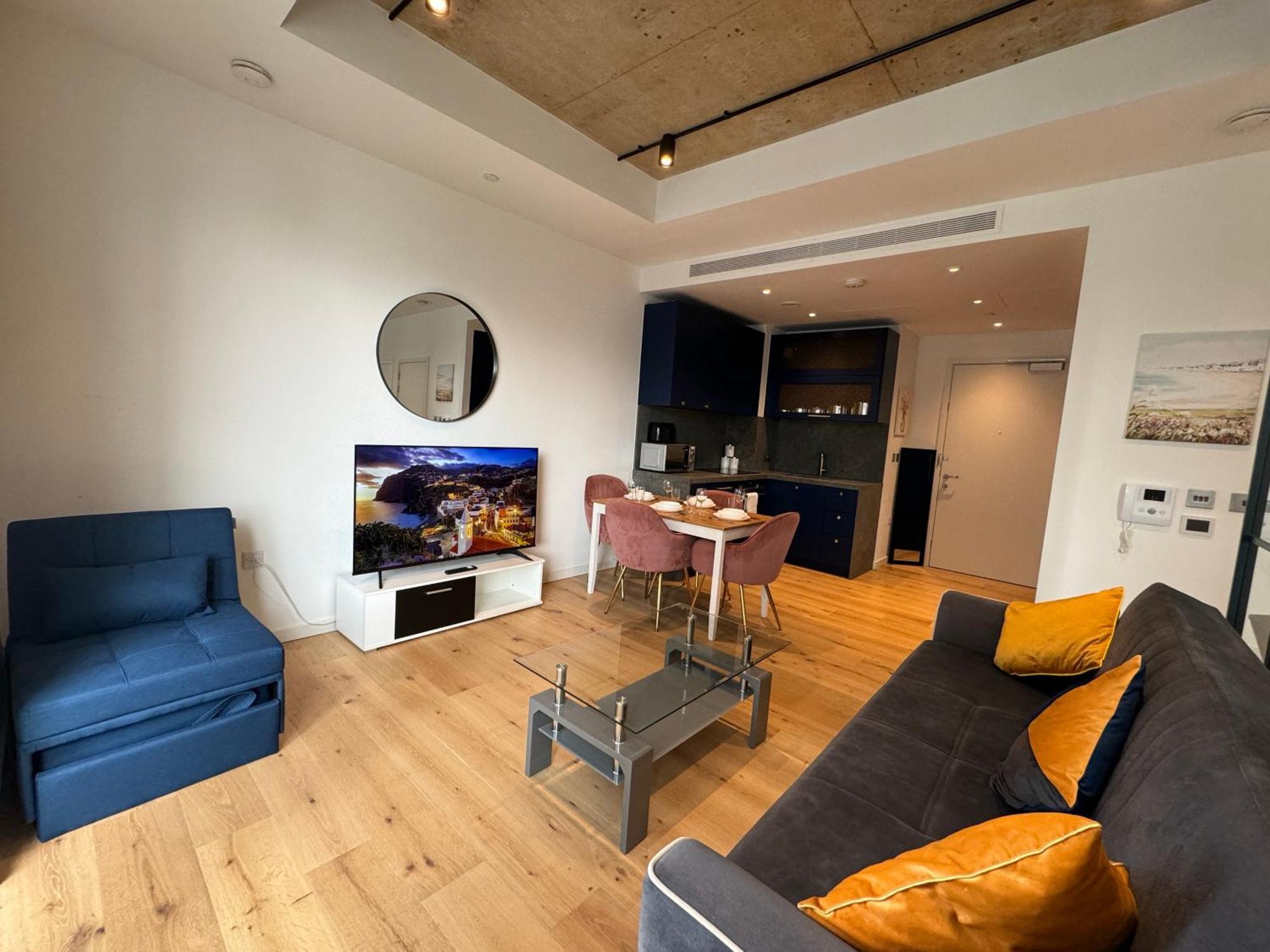 London Luxury Flat With Balcony, River View, O2 Arena, Excel, Canary Wharf, Station Apartman Kültér fotó