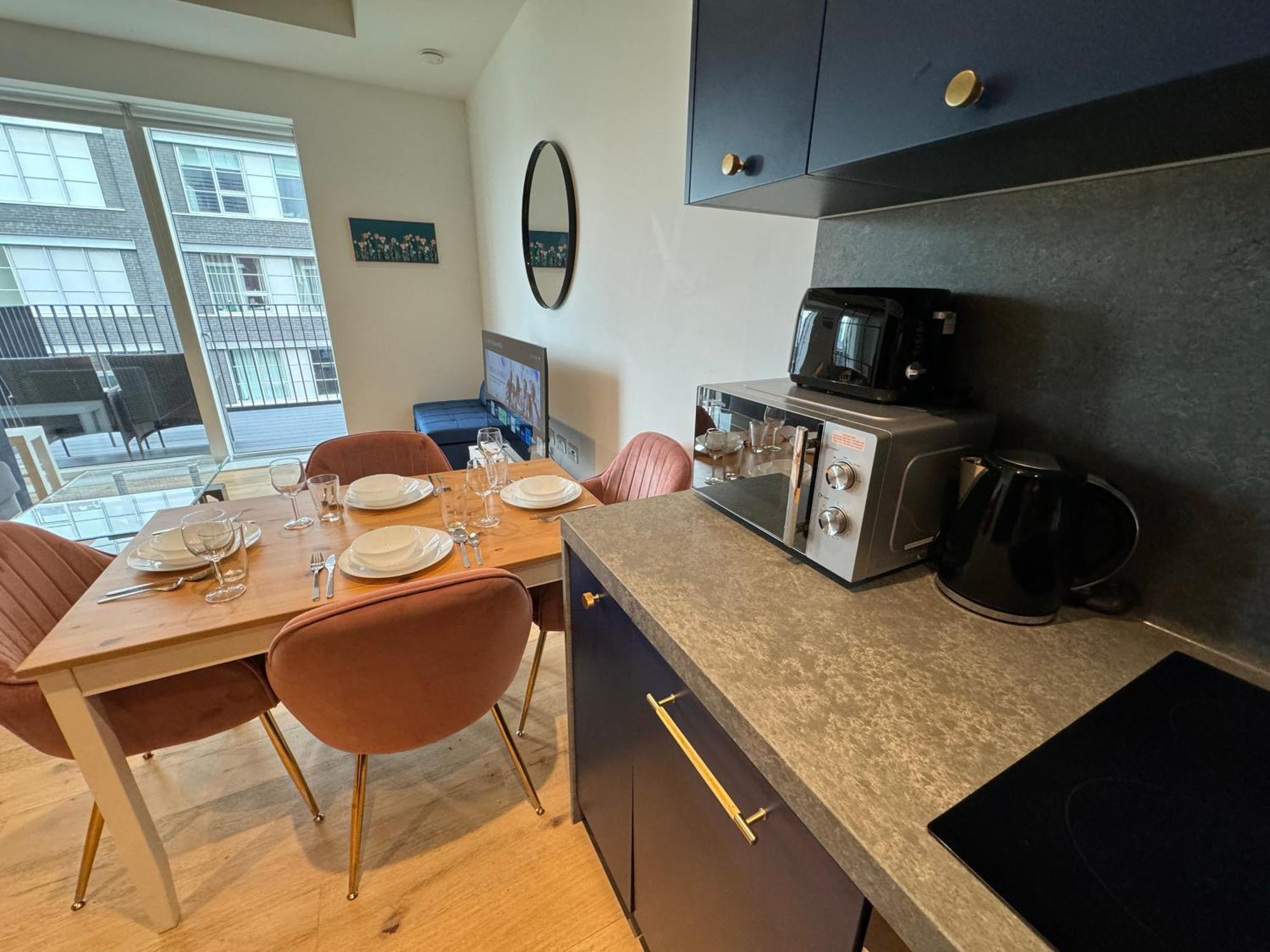 London Luxury Flat With Balcony, River View, O2 Arena, Excel, Canary Wharf, Station Apartman Kültér fotó